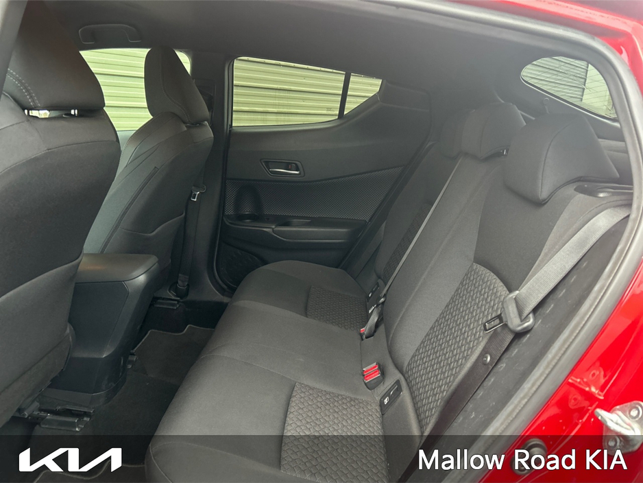 2023 Toyota C-HR HYBRID SPORT 4DR AUTO €28,950