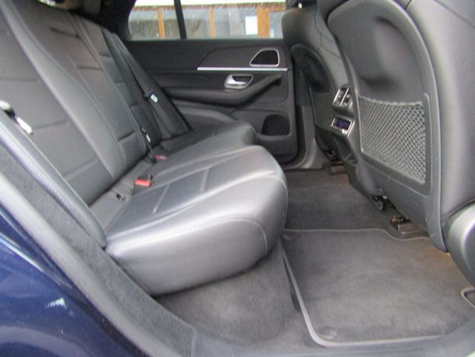 2022 Mercedes-Benz GLE Class - image 17