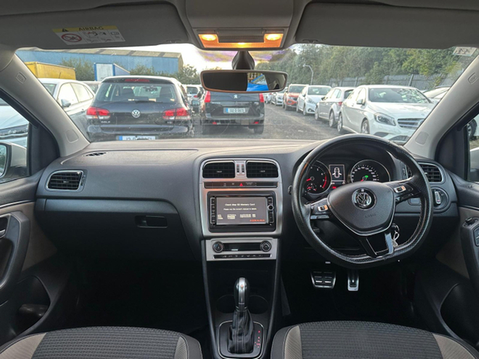 2014 Volkswagen Polo - image 16