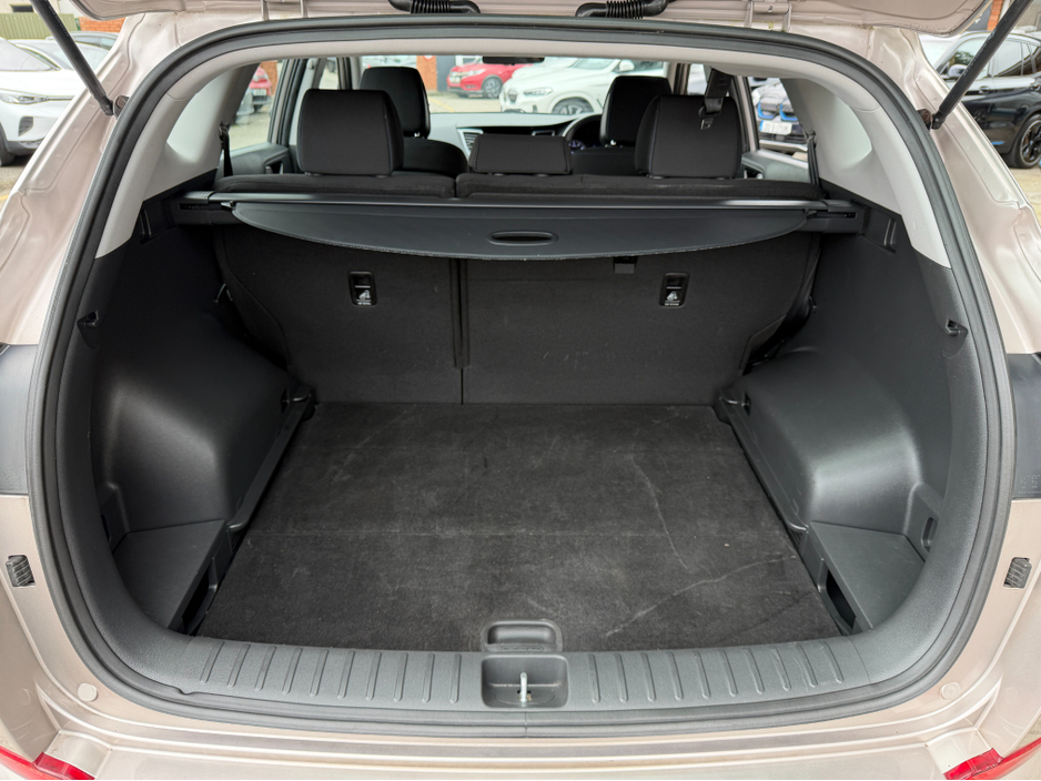 2017 Hyundai Tucson - image 21