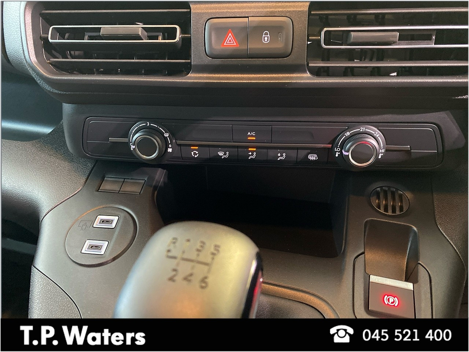 2026 Fiat Doblo - image 10