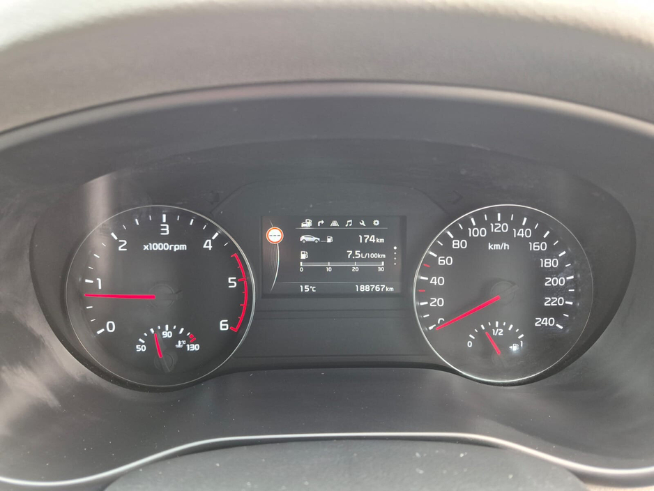 2017 Kia Sportage - image 22