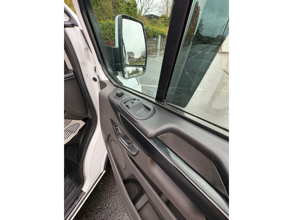 2021 Ford Transit - image 18