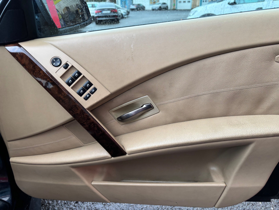 2007 BMW 5 Series - image 9