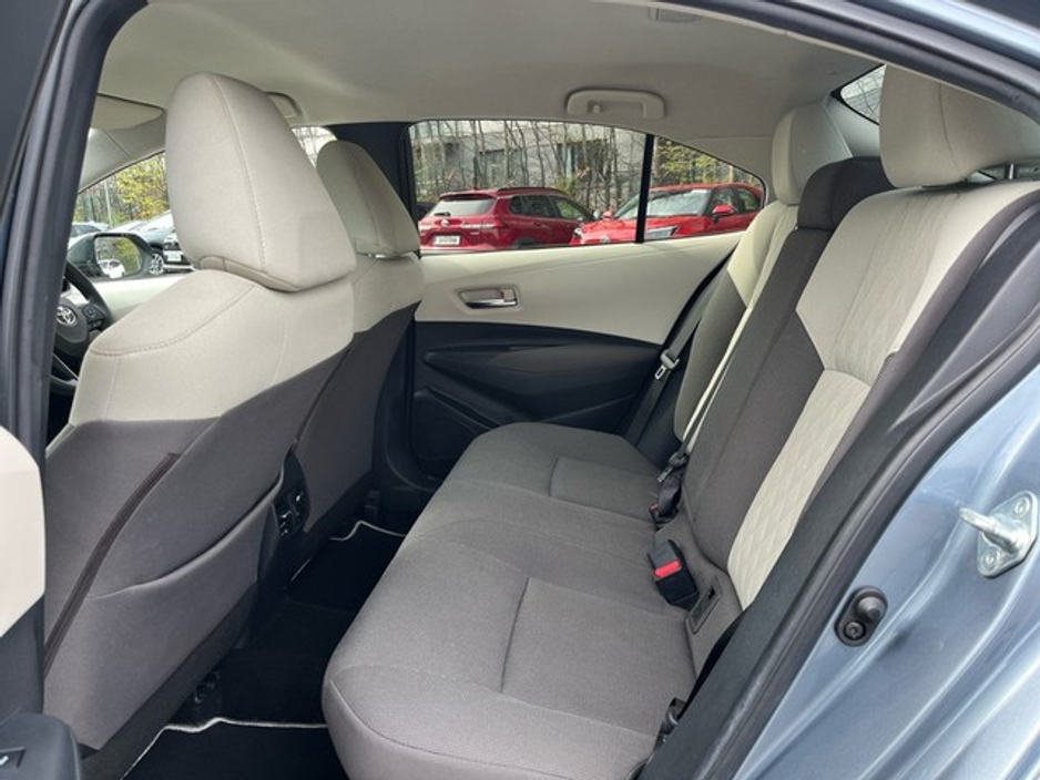 2019 Toyota Corolla - image 7