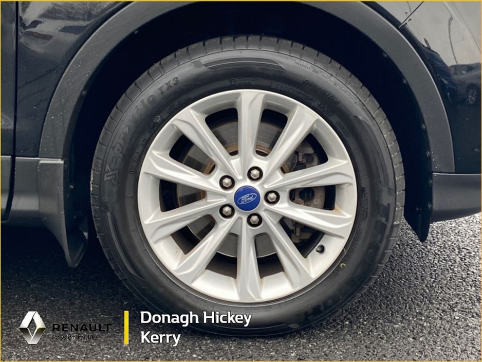 2015 Ford Kuga 2.0TDCI 120PS Titanium €13,450