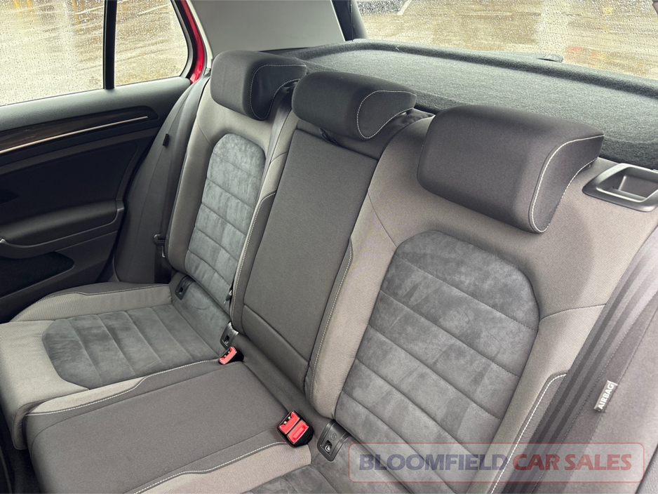 2014 Volkswagen Golf 1.4 HIGHLINE , AUTO // LOW MILEAGE €12,950