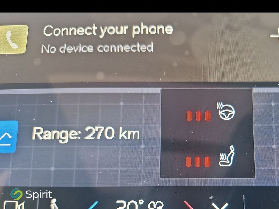 2022 Volvo XC40 - image 15