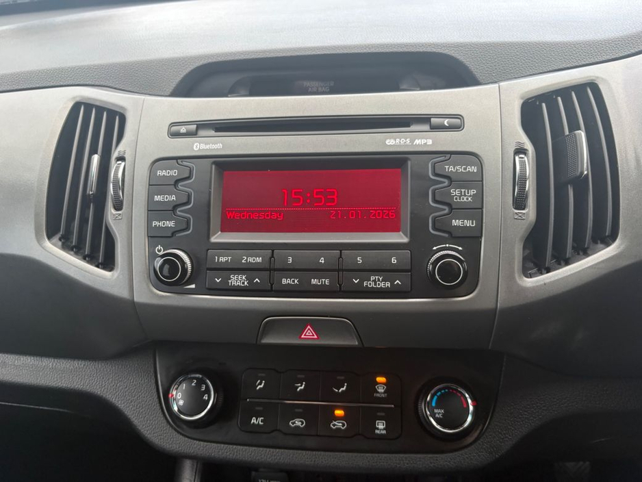 2015 Kia Sportage 1.7 EXL 4DR, Rear Parking Sensors, Reversing Camera, Multi-Function Steering Wheel, Air Conditioning, Alloy Wheels, €12,900