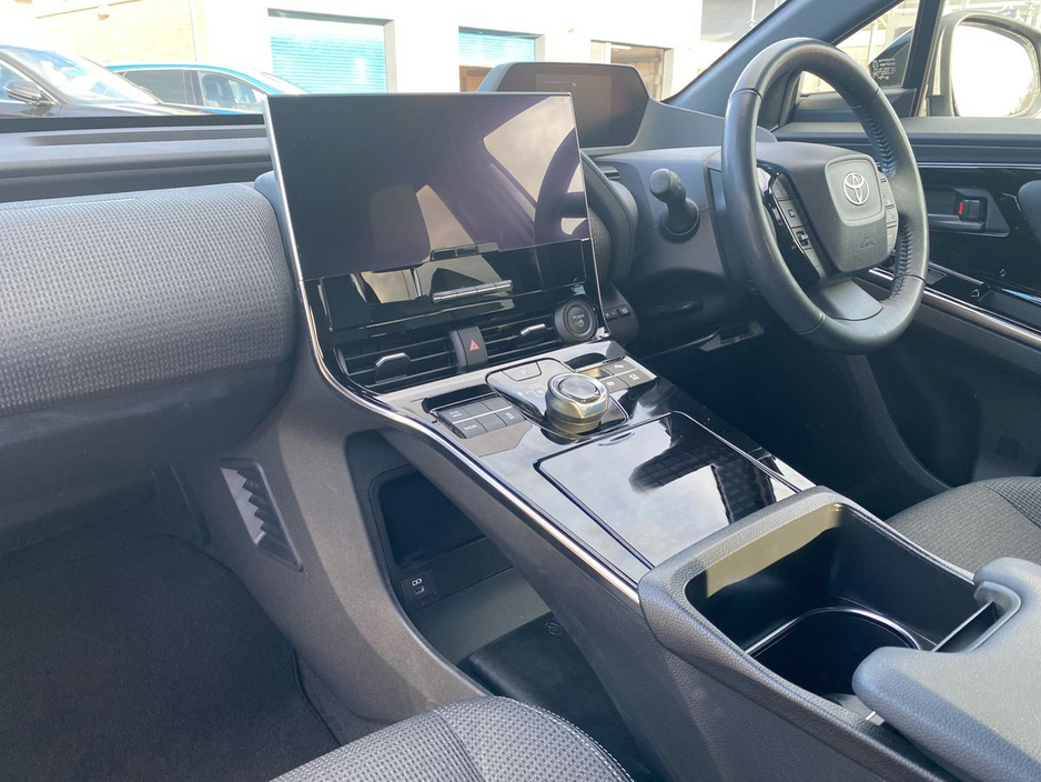 2023 Toyota bZ4X - image 12