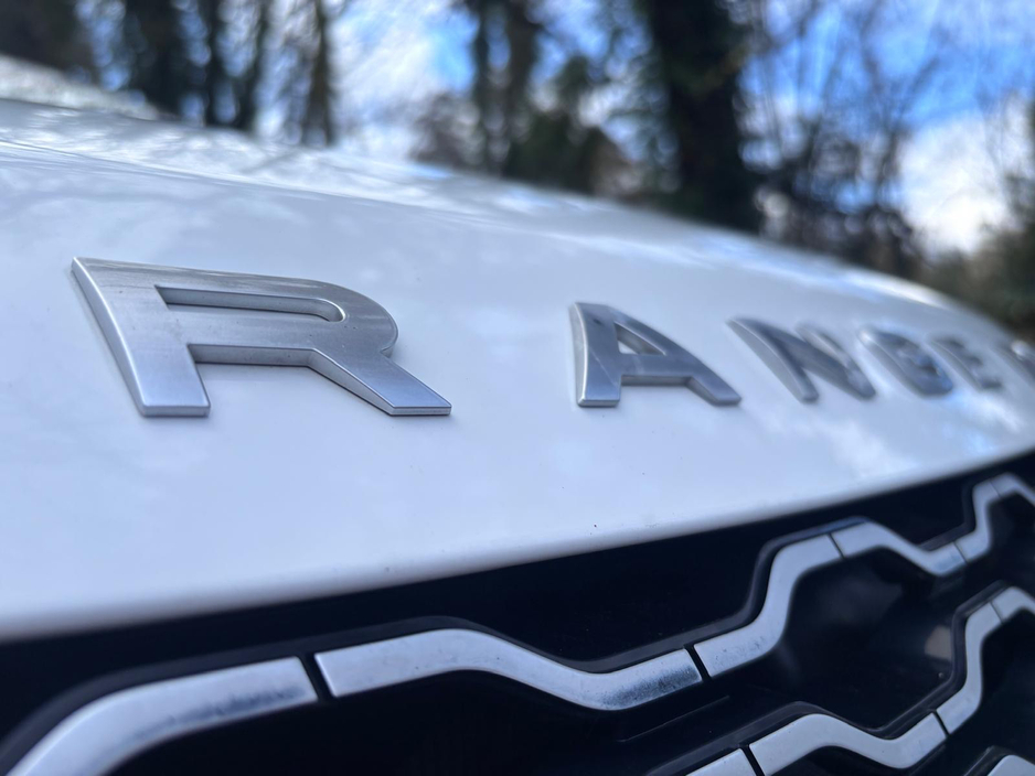 2018 Land Rover Range Rover Velar 3.0 SD6 HSE *Huge Specification…Massage Seats* €37,950