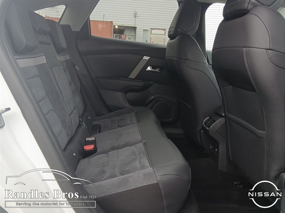 2024 Citroen C4 - image 14