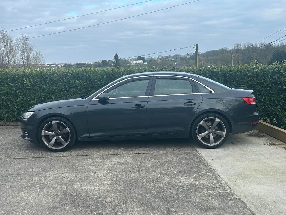 2016 Audi A4 - image 3