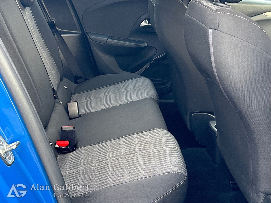 2023 Opel Corsa - image 10