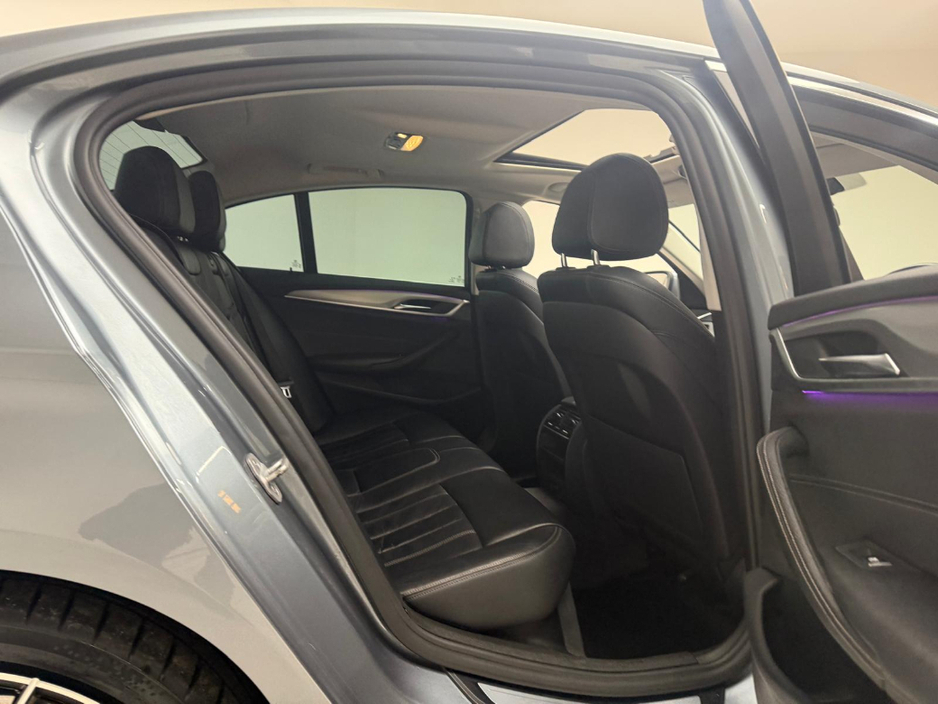 2017 BMW 5 Series 530E SE *SUNROOF* €21,990