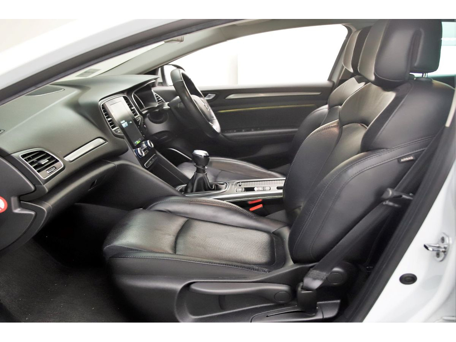 2018 Renault Megane - image 15