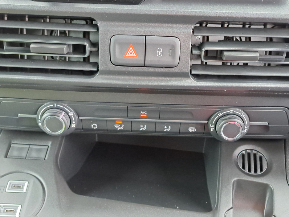 2026 Opel Combo SPORTIVE L1H1 1.5TD 100BHP **TOP SPEC**