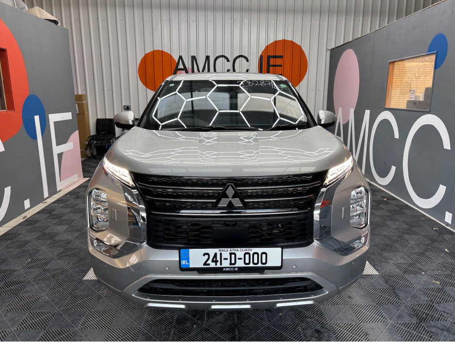 2024 Mitsubishi Outlander - image 6