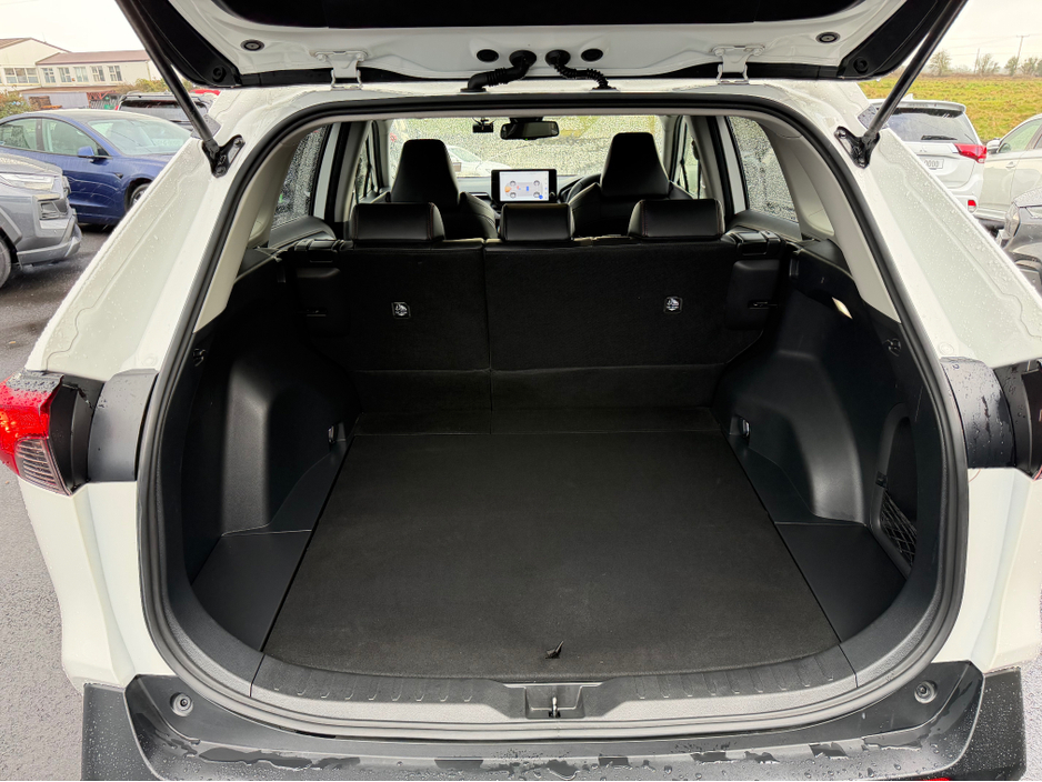 2023 Toyota Rav4 - image 15