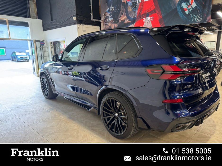 2024 BMW X5 - image 2