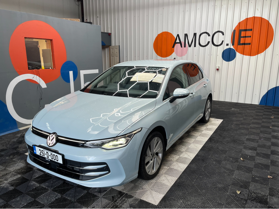 2025 Volkswagen Golf 2025 VOLKSWAGEN GOLF 5D 2.0 AUTOMATIC / CRUISE CONTROL / REVERSE CAMERA / HEATED SEATS / PADDLE SHIFTERS / APPLE CARPLAY / AMBIENT LIGHTS