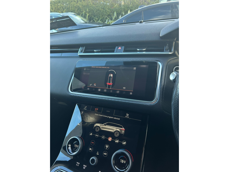 2018 Land Rover Range Rover Velar - image 23