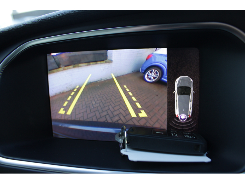 2019 Volvo V40 2.0D4 INSCRIPTION 5DR HATCHBACK AUTO HUGE SPEC  // 1 OWNER CAR // AS NEW CONDITION THROUGHOUT // BUY WITH CONFIDENCE AA AND SIMI APPROVED DEALER 2026 // FINANCE ARRANGED // €19,950