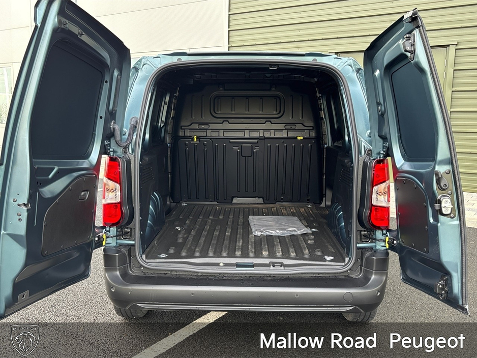 2026 Peugeot Partner - image 8