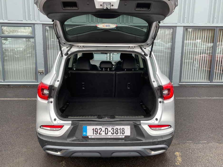 2019 Renault Kadjar - image 5