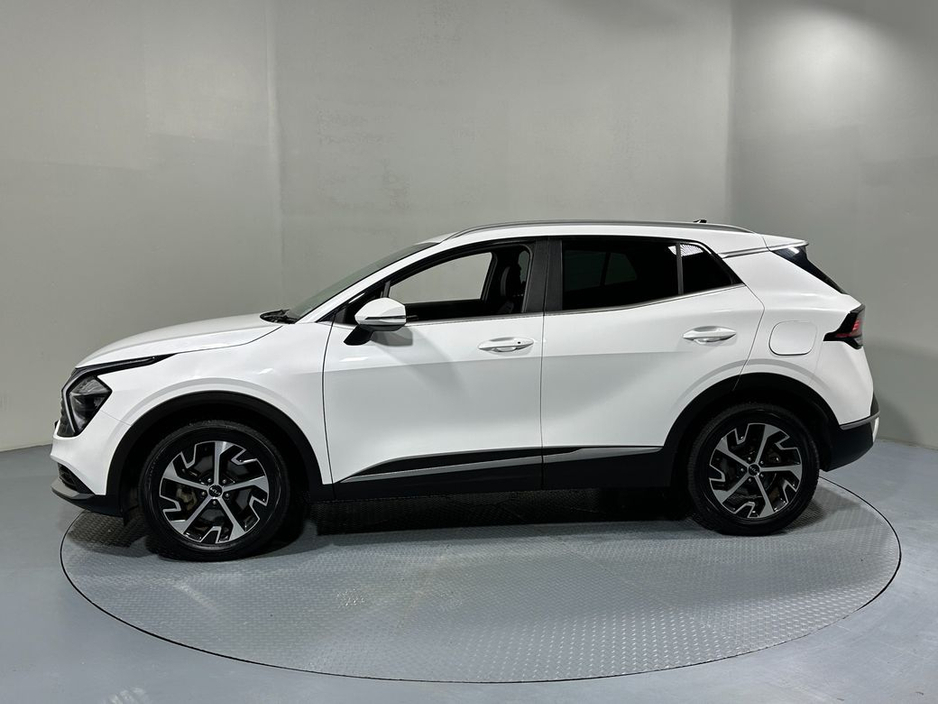 2023 Kia Sportage - image 4