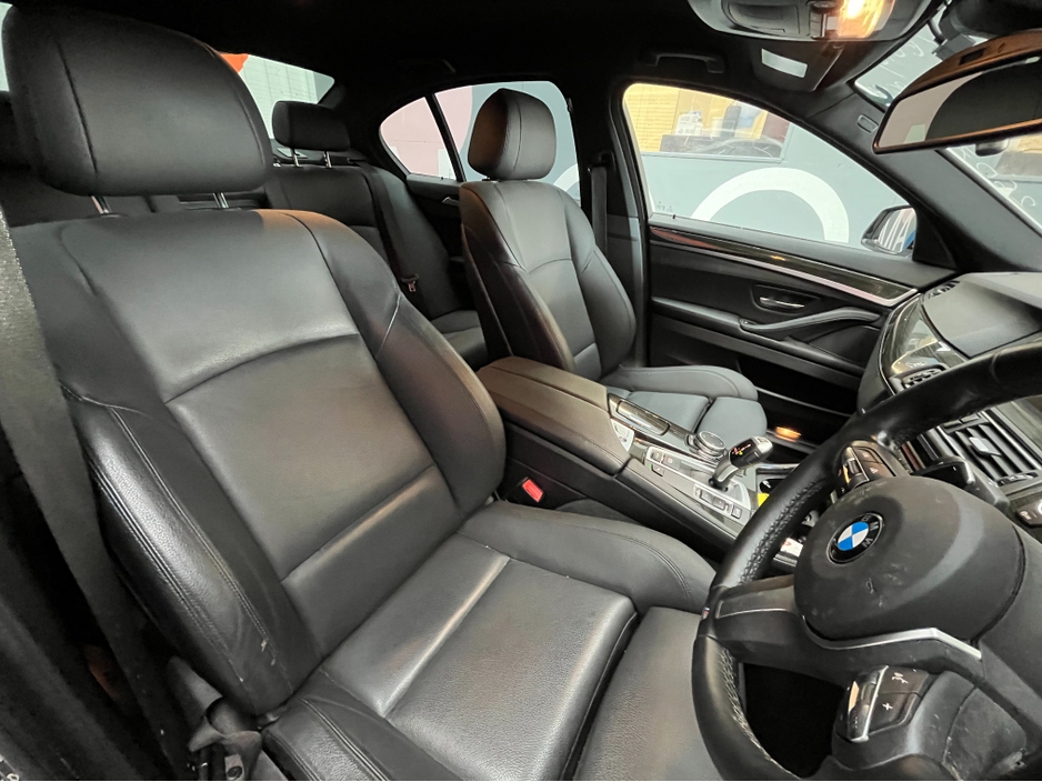 2017 BMW 5 Series - image 13