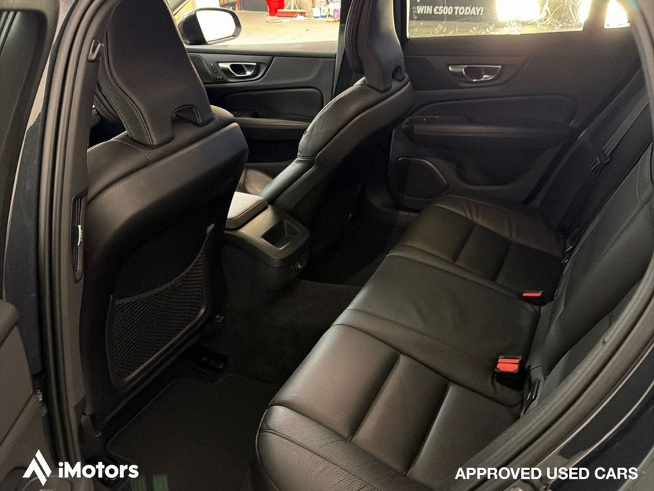2020 Volvo V60 D4 MOM AT 5DR Auto €26,900