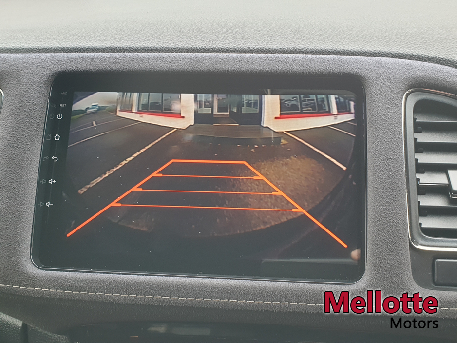 2017 Honda Vezel - image 14