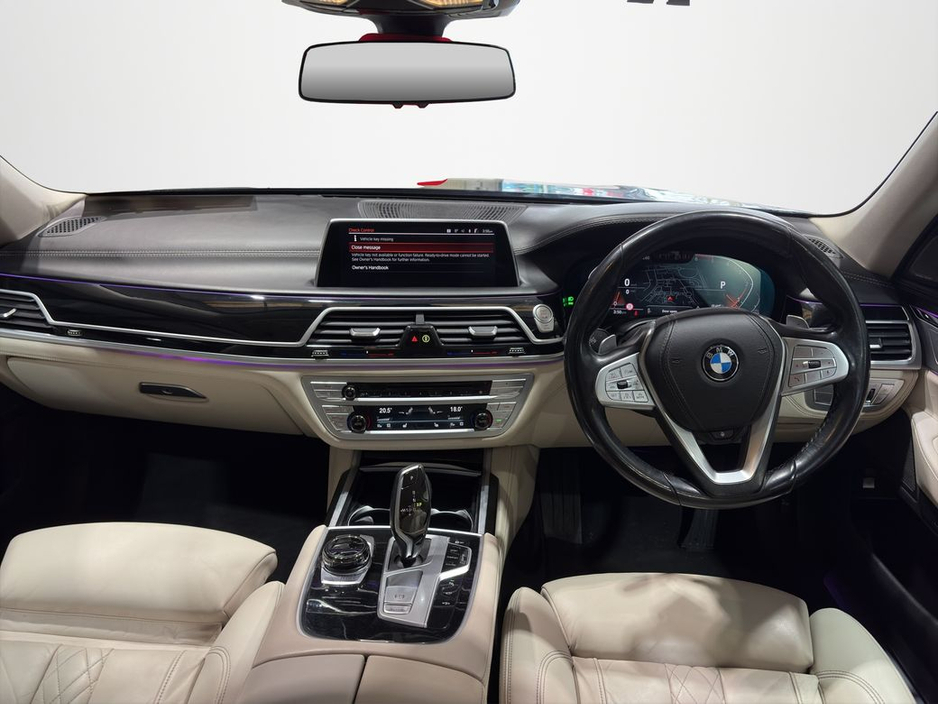 2019 BMW 7 Series - image 13