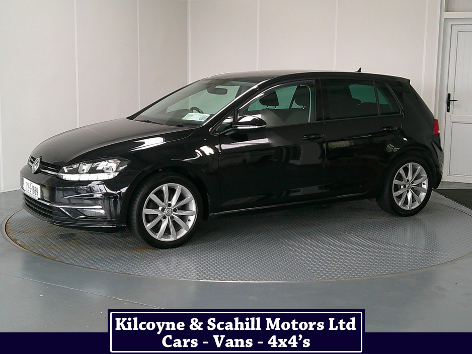 2017 Volkswagen Golf - image 3