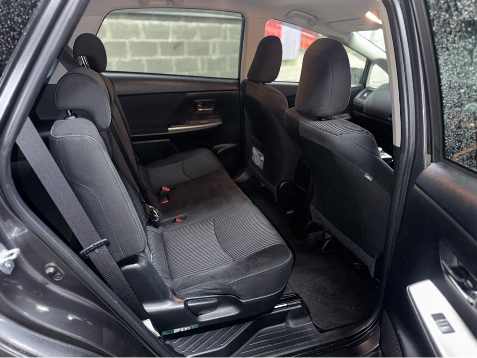 2020 Toyota Prius Alpha 1.8 Hybrid €15,999