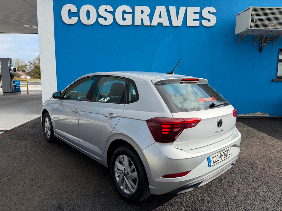 2022 Volkswagen Polo - image 4