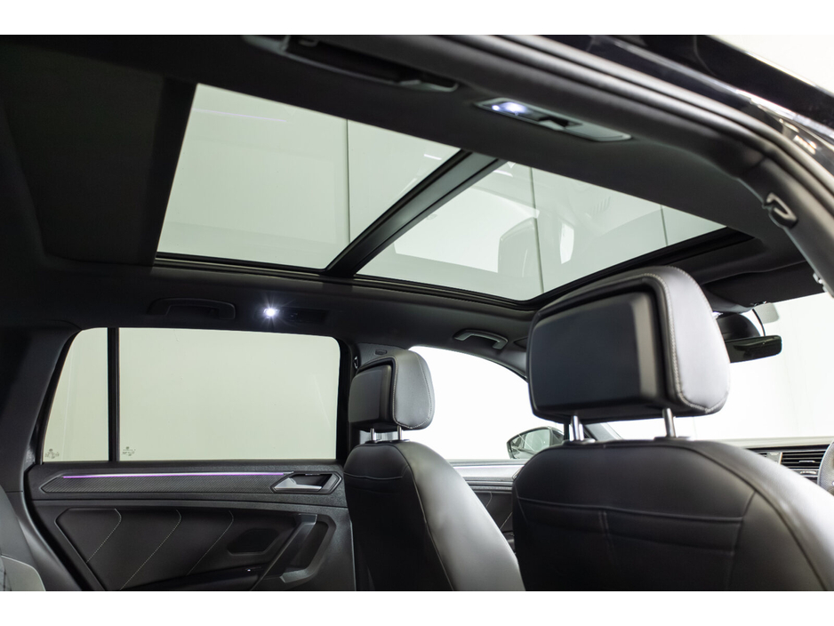 2024 Volkswagen Tiguan - image 14