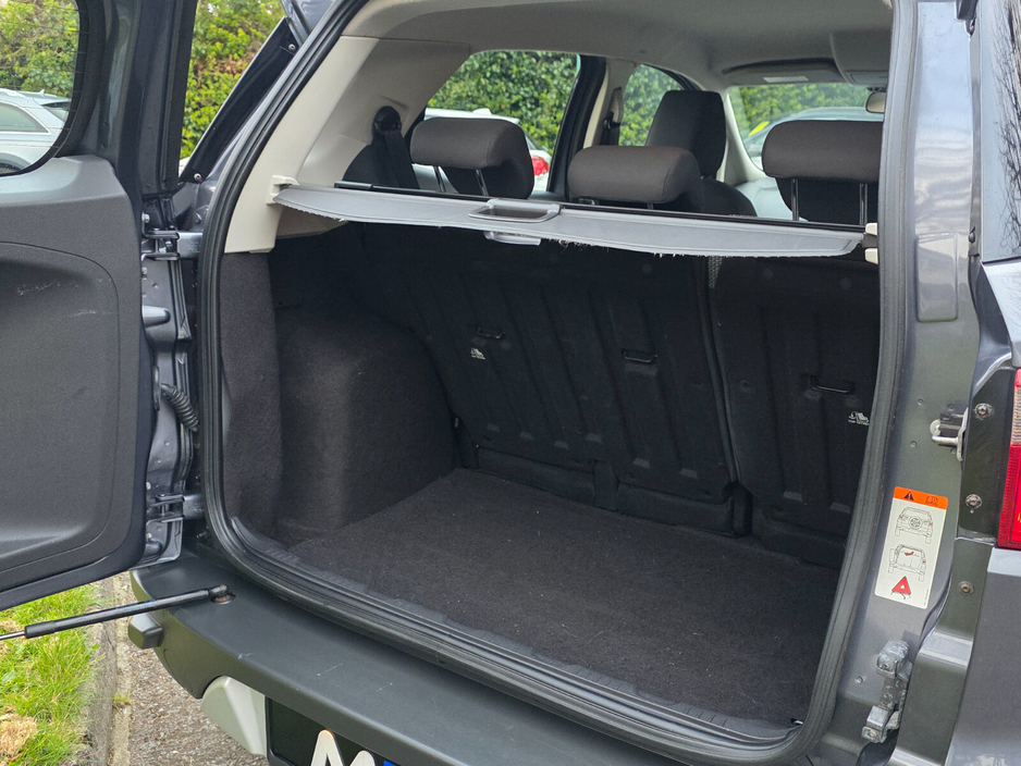 2015 Ford Ecosport - image 23