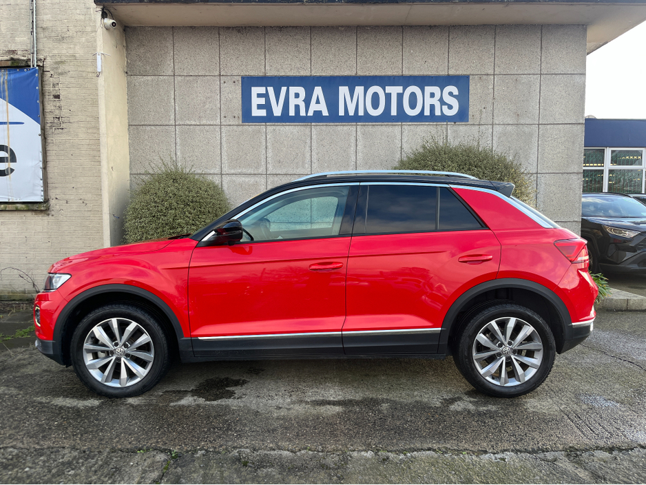 2021 Volkswagen T-Roc STYLE AUTOMATIC 2.0 DIESEL //LOW MILES//KEYLESS ENTRY//REVERSE CAMERA//ADAPTIVE CRUISE CONTROL//BLIND SPOT WARNING// €25,950