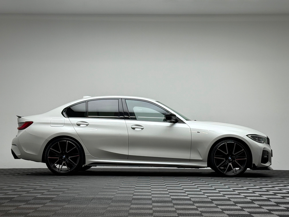 2019 BMW 3 Series 320D M SPORT €27,990