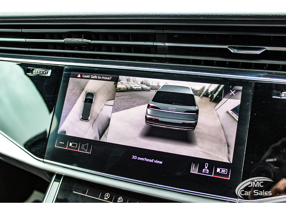 2020 Audi Q7 - image 25