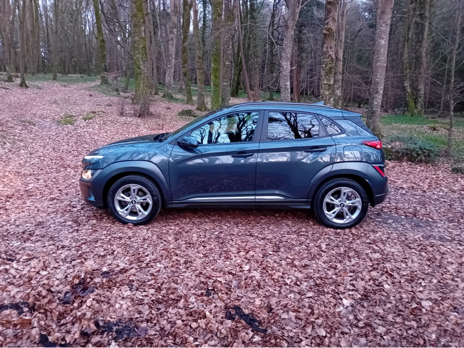 2022 Hyundai Kona - image 4