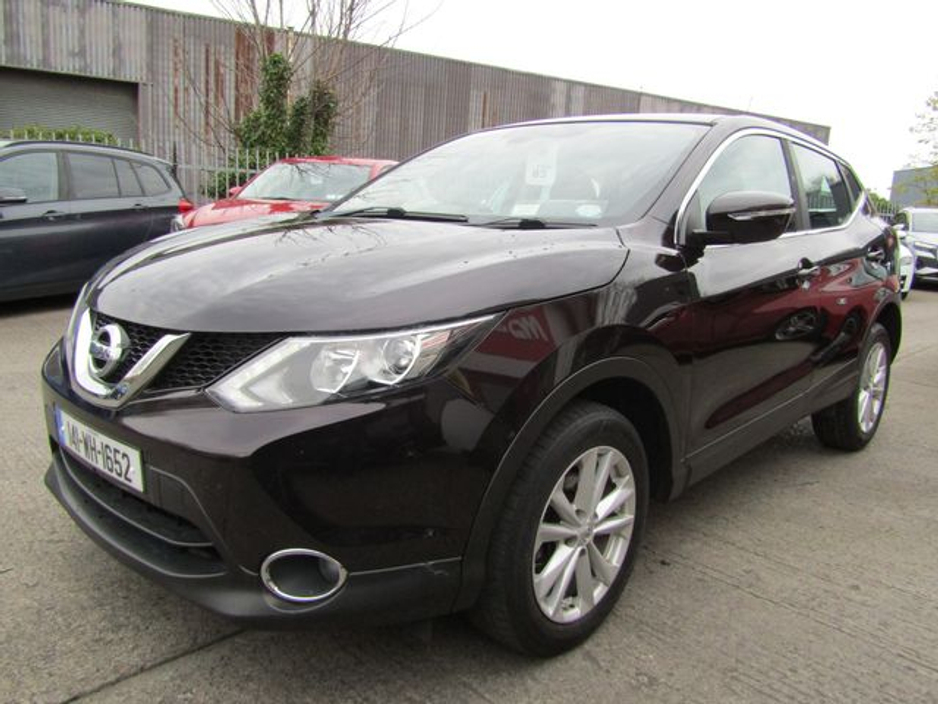 2014 Nissan Qashqai - image 3