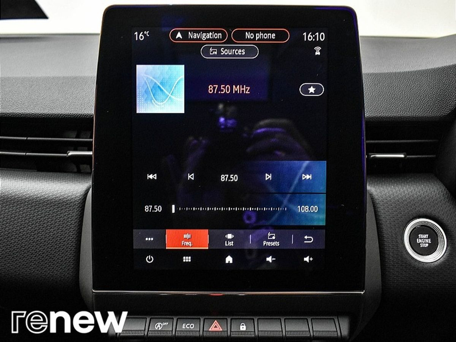 2023 Renault Arkana - image 28