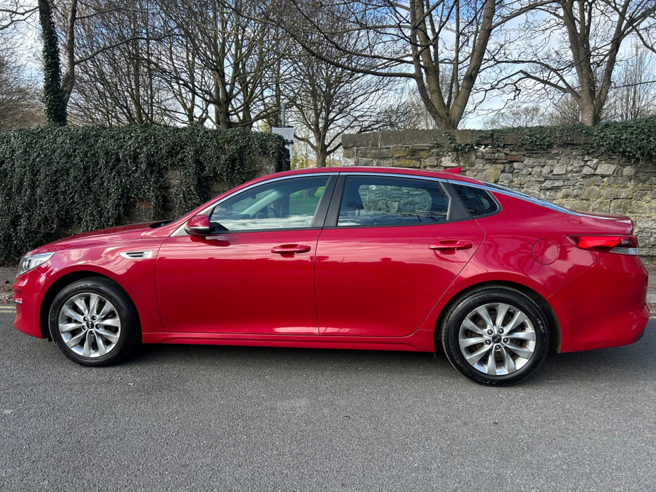 2016 Kia Optima - image 4
