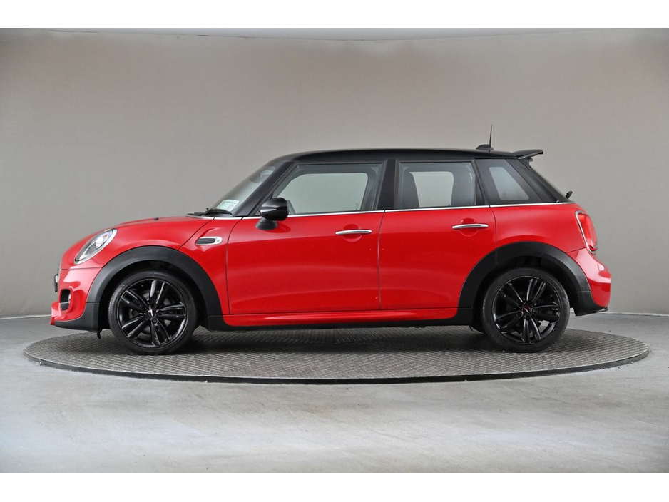 2018 MINI Hatch - image 5