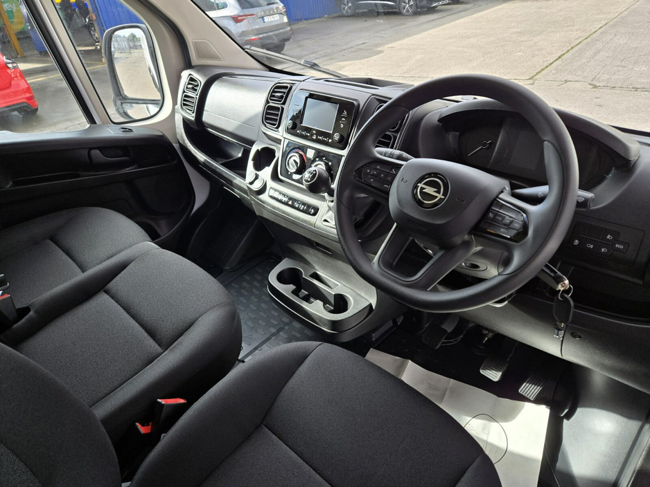 2026 Opel Movano  €29,950