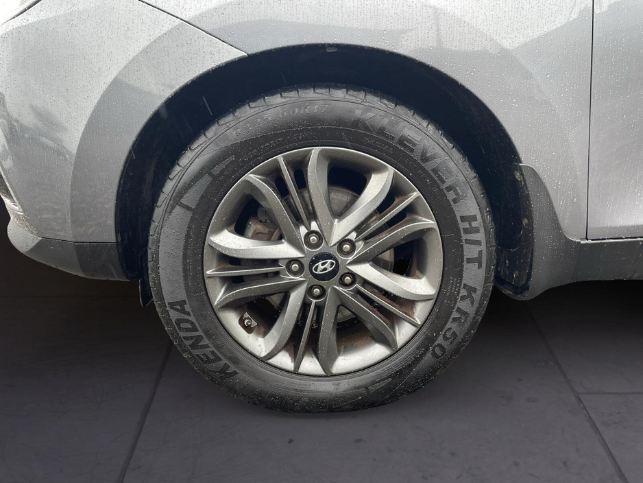 2014 Hyundai ix35 2.0 Diesel Executive 4WD 136hp €8,495