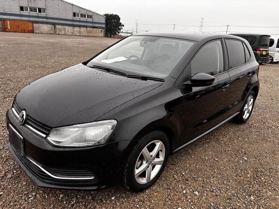 2016 Volkswagen Polo - image 6